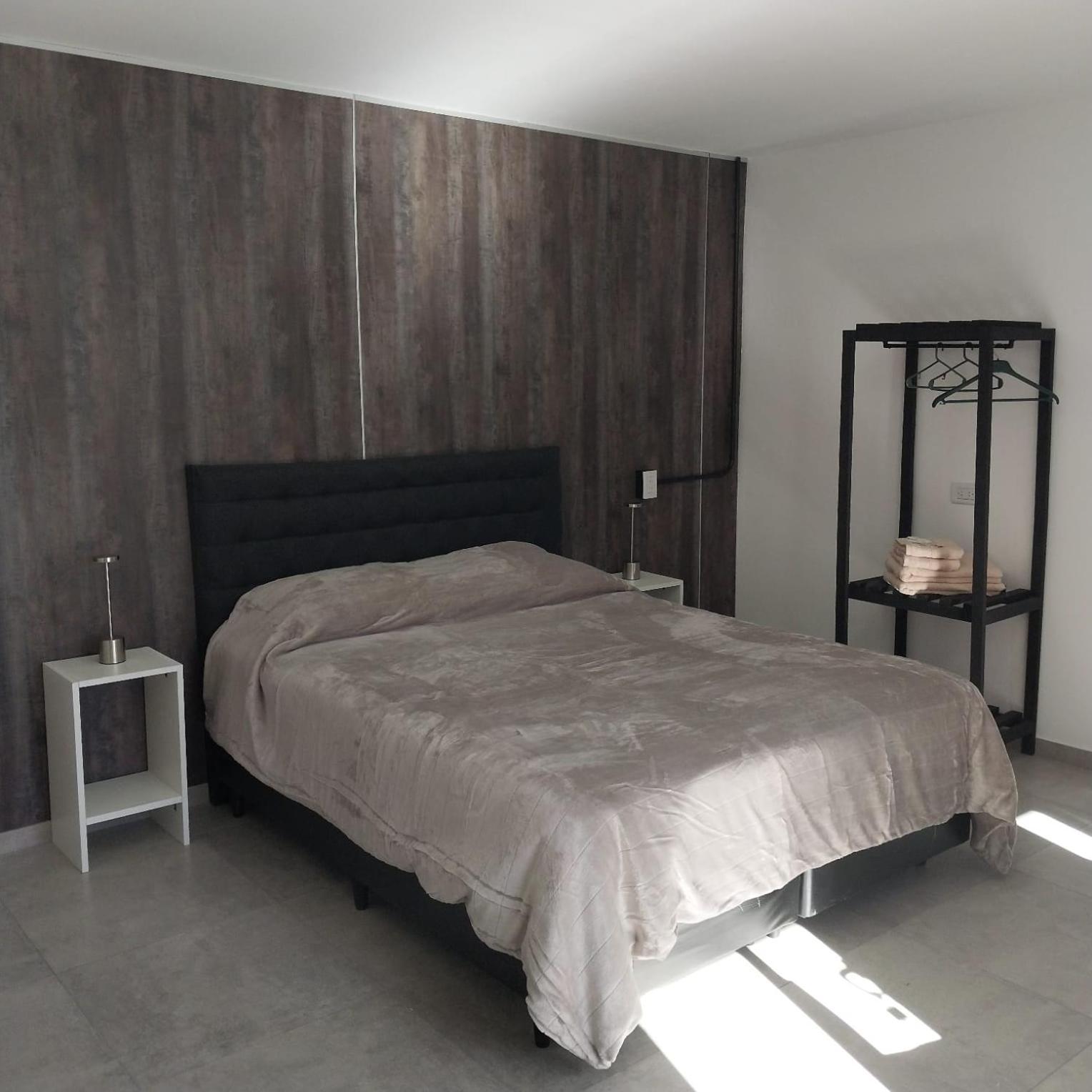 Piedras,cochera,wifi,desayuno Seco, Precio Final Impuestos Incluidos *