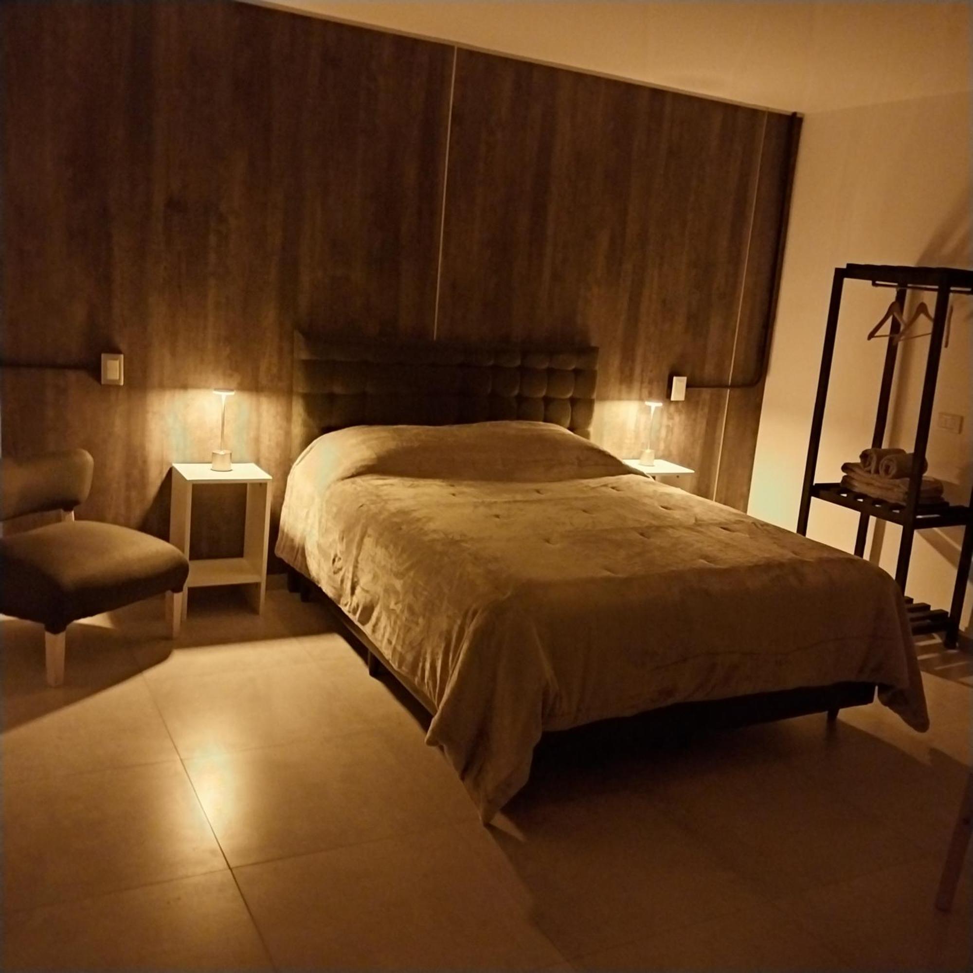 Apartpiedras-cochera-desayuno Seco Apartment *